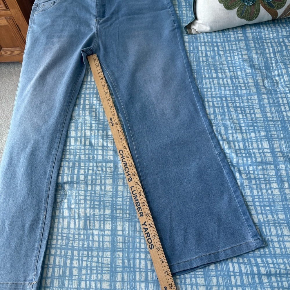 Light Blue Crop Denim Stretchy Jeans | Size XL - Picture 8 of 9
